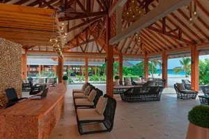 BRENNIA KOTTEFARU – Maldive