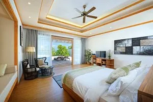 Deluxe Beach Villa