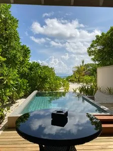 BRENNIA KOTTEFARU – Maldive