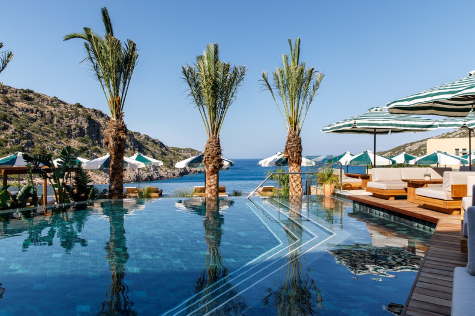 Daios Cove Luxury Resort & Villas 