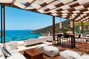 DAIOS COVE LUXURY RESORT & VILLAS – Vathi