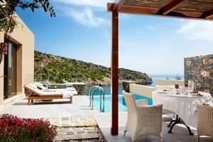 DAIOS COVE LUXURY RESORT & VILLAS – Vathi