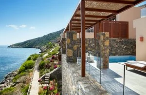 DAIOS COVE LUXURY RESORT & VILLAS – Vathi