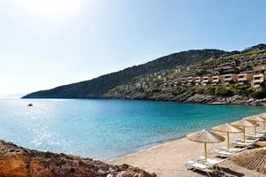 DAIOS COVE LUXURY RESORT & VILLAS – Vathi