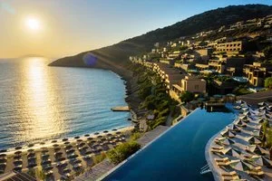 DAIOS COVE LUXURY RESORT & VILLAS – Vathi