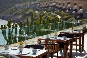 DAIOS COVE LUXURY RESORT & VILLAS – Vathi