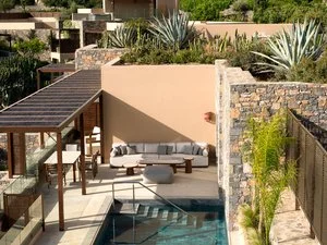 DAIOS COVE LUXURY RESORT & VILLAS – Vathi