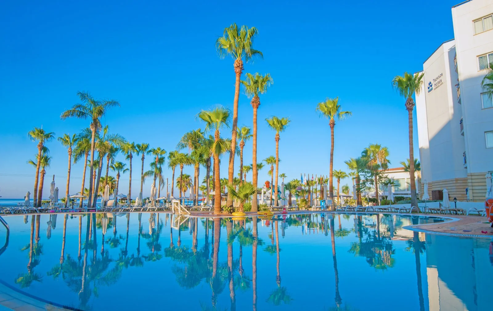 Anastasia Beach Hotel 