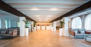 INSOTEL TARIDA BEACH RESORT & SPA – Urbanització Cala Tarida