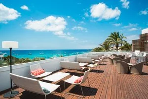 INSOTEL TARIDA BEACH RESORT & SPA – Urbanització Cala Tarida