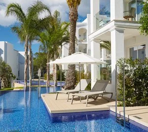 INSOTEL TARIDA BEACH RESORT & SPA – Urbanització Cala Tarida