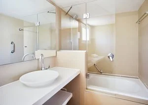 INSOTEL TARIDA BEACH RESORT & SPA – Urbanització Cala Tarida