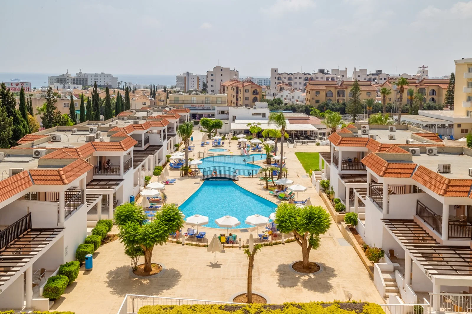 Jacaranda Hotel Apartments 