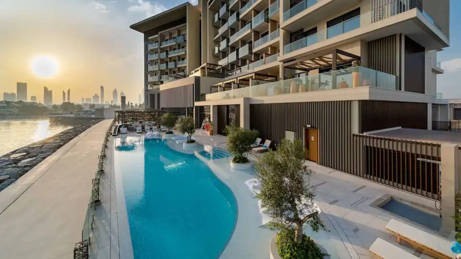 Hyatt Centric Jumeirah Dubai 