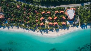 COUPLES SWEPT AWAY – Giamaica