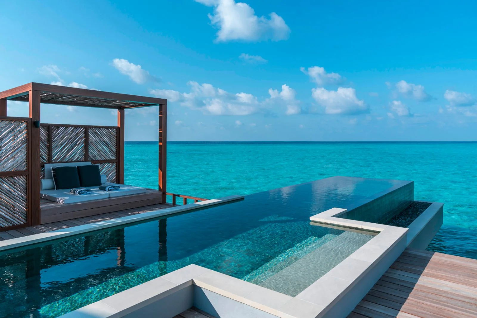 Four Seasons Resort Landaa Giraavaru 