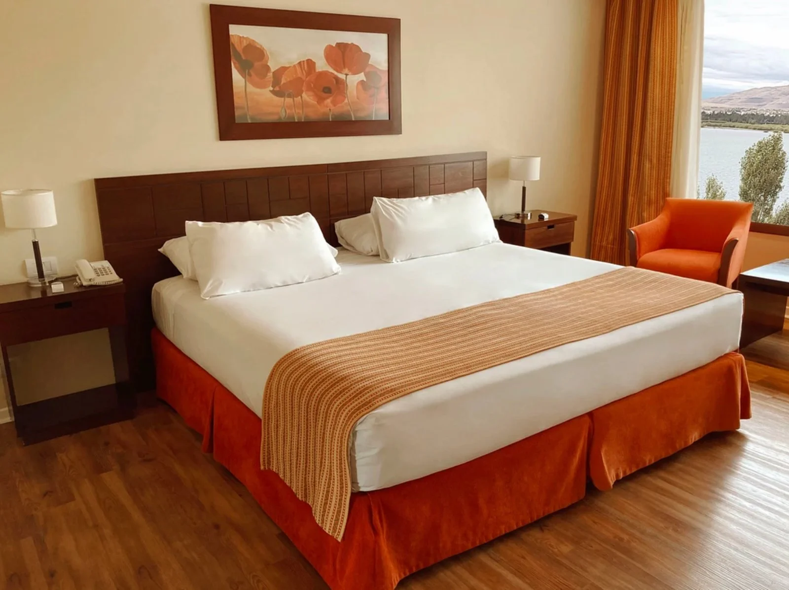Pre/Post Calafate Hotel Categoria Deluxe 