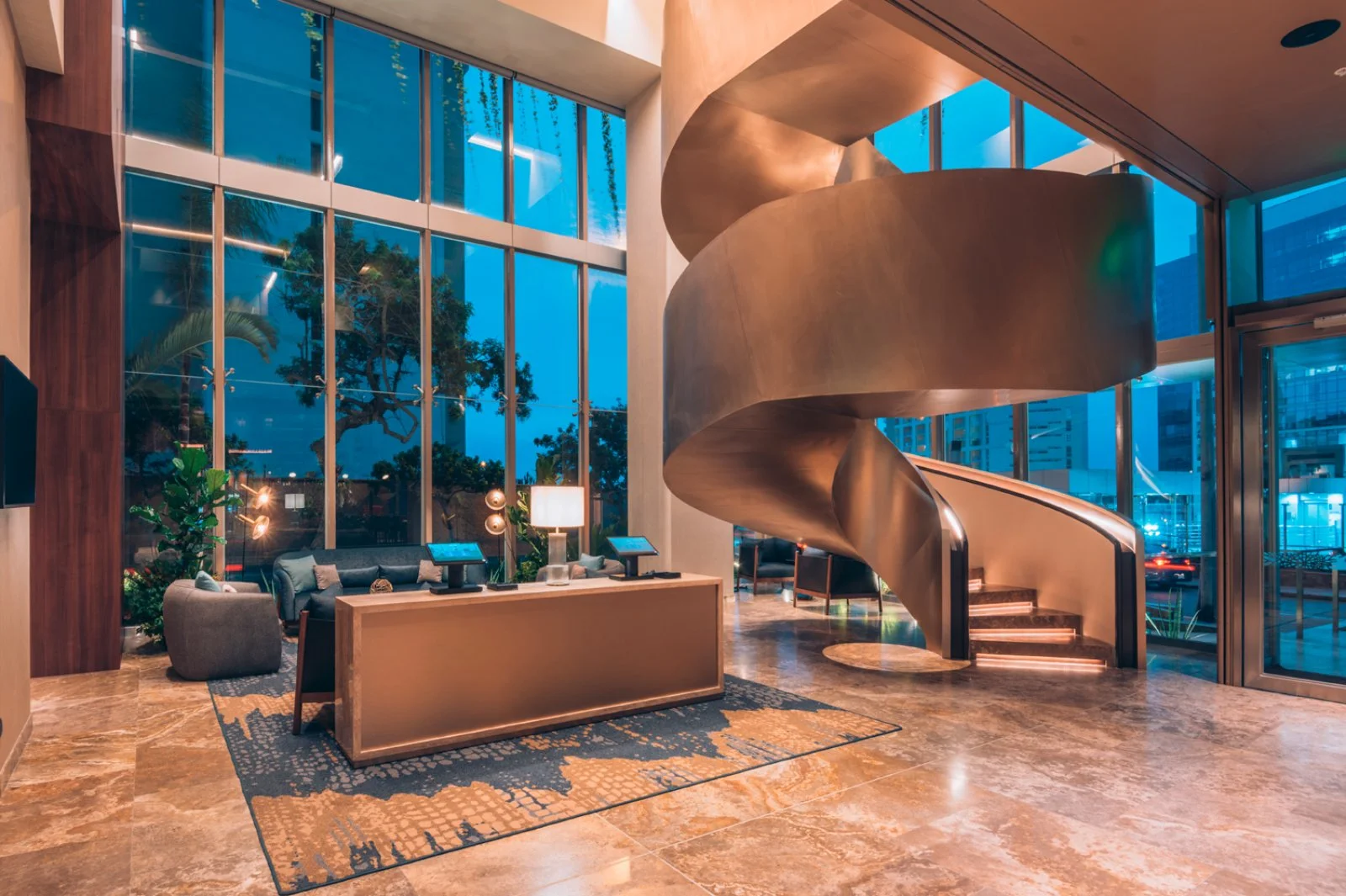 Pre/Post Voyager Iberostar Selection Miraflores 