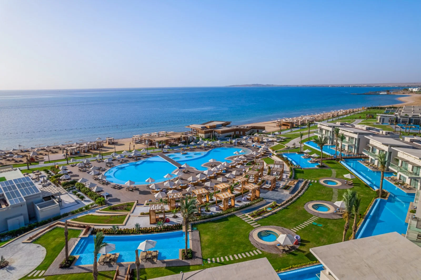 Rixos Premium Magawish Suites & Villas 