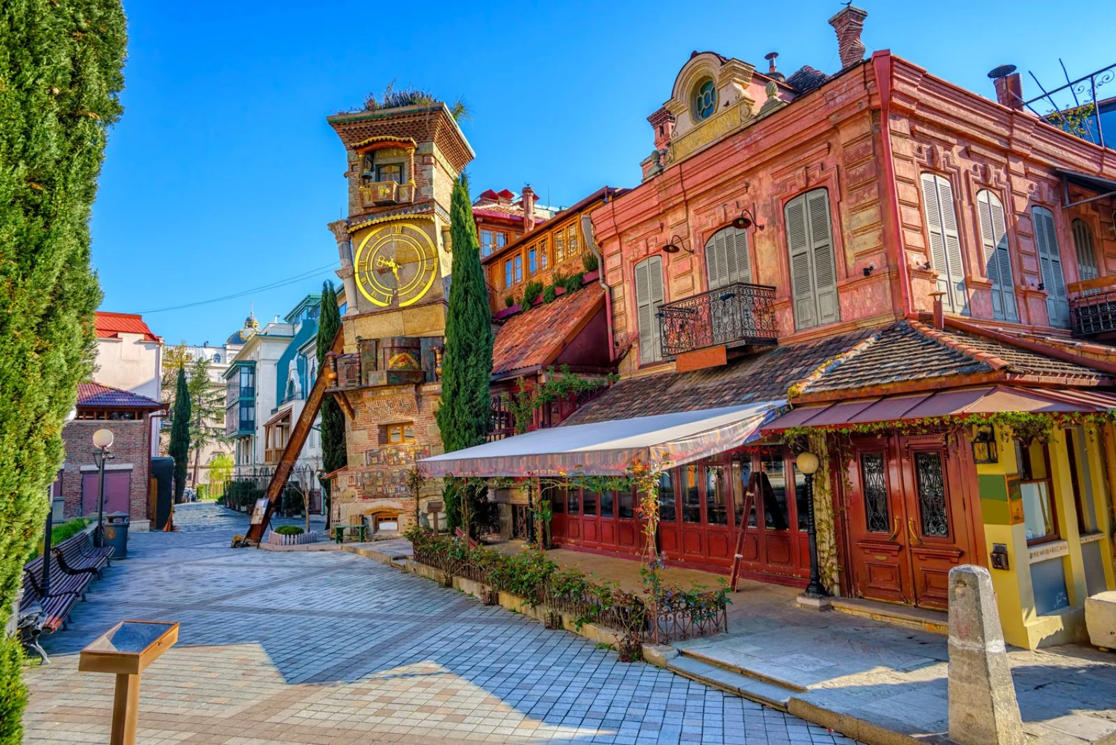 Intour Georgia, Alla Ricerca Del Vello D'Oro - Torre Dell'Orologio - Tbilisi Intour Georgia, Alla Ricerca Del Vello D'Oro - Torre Dell'Orologio - Tbilisi