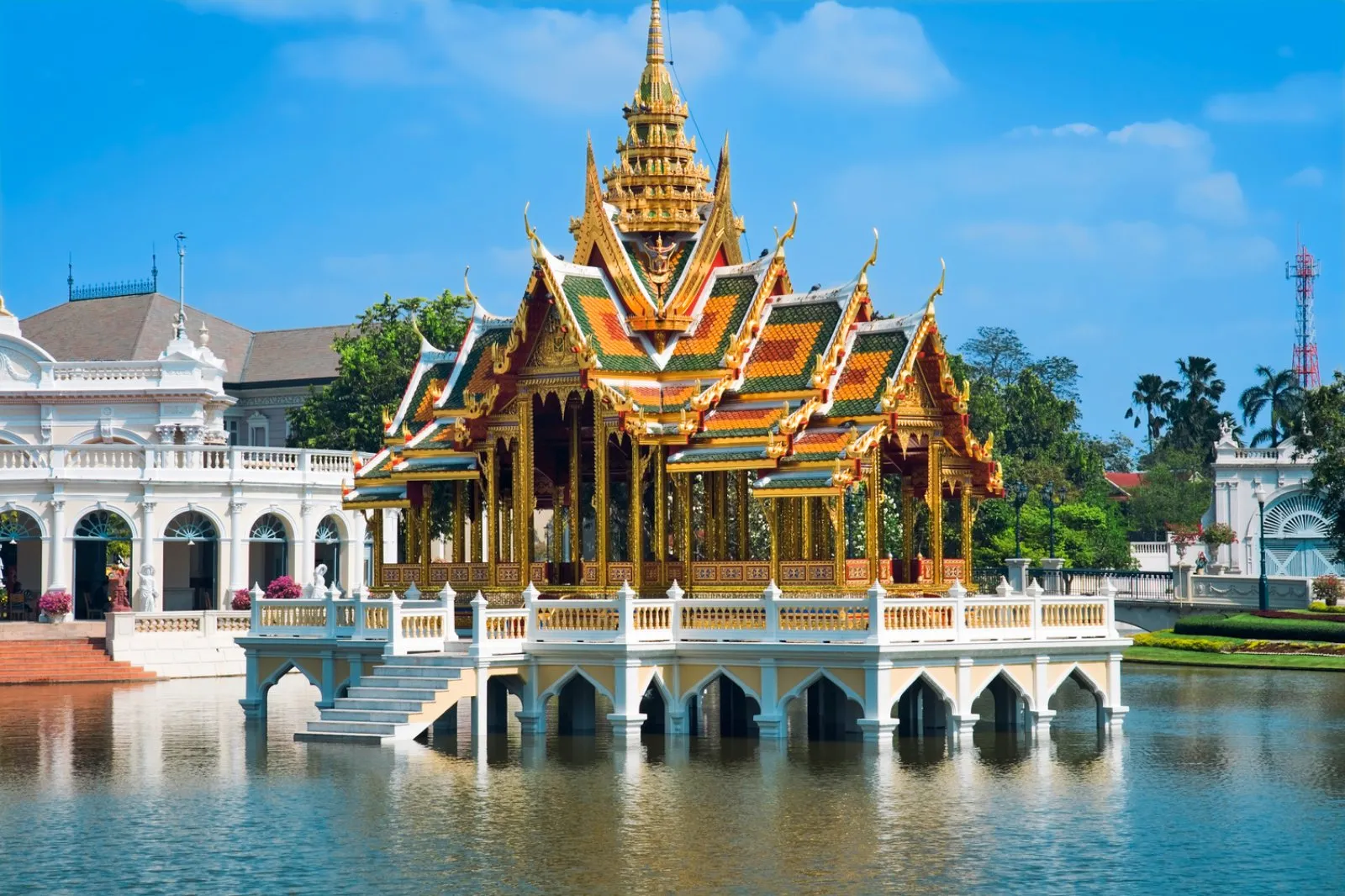 Bangkok - Ayutthaya - Phitsanulok - Sukhothai