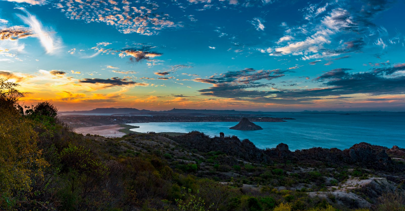 Experience Antakarana - Diego-Suarez Bay