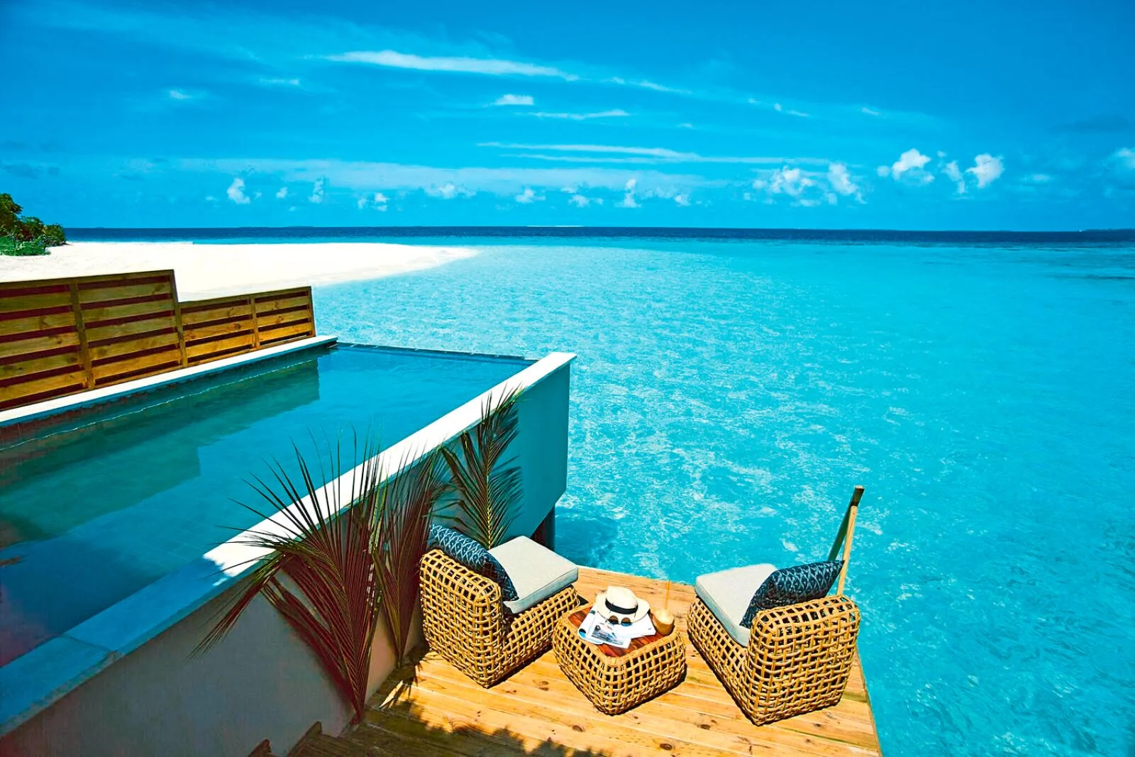 Kudafushi Resort - Piscina