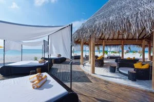 DRIFT THELU VELIGA RETREAT – Maldive