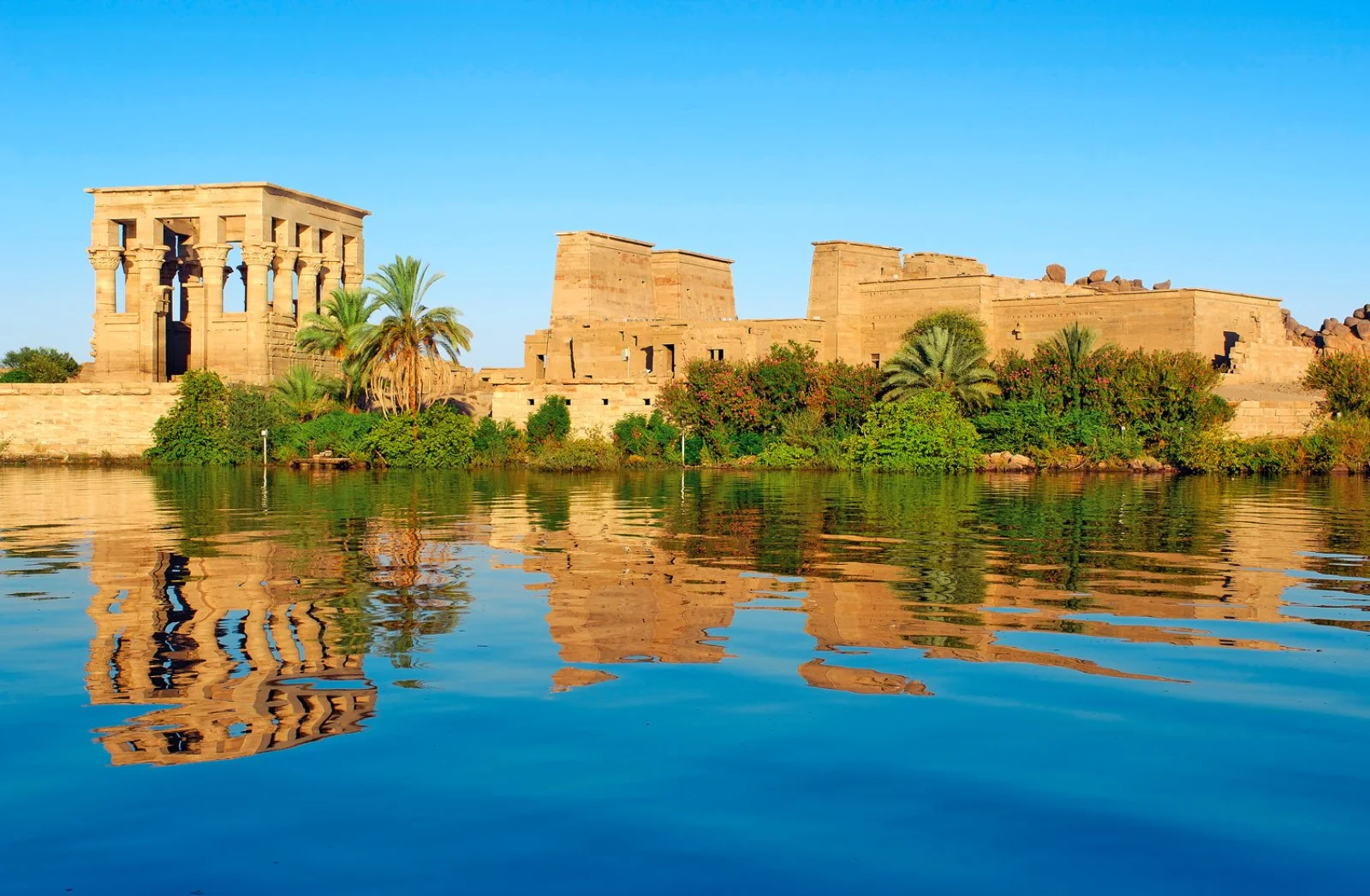 Iside Dahabeya El Hanem - Aswan, Tempio Di Philae Iside Dahabeya El Hanem - Aswan, Tempio Di Philae