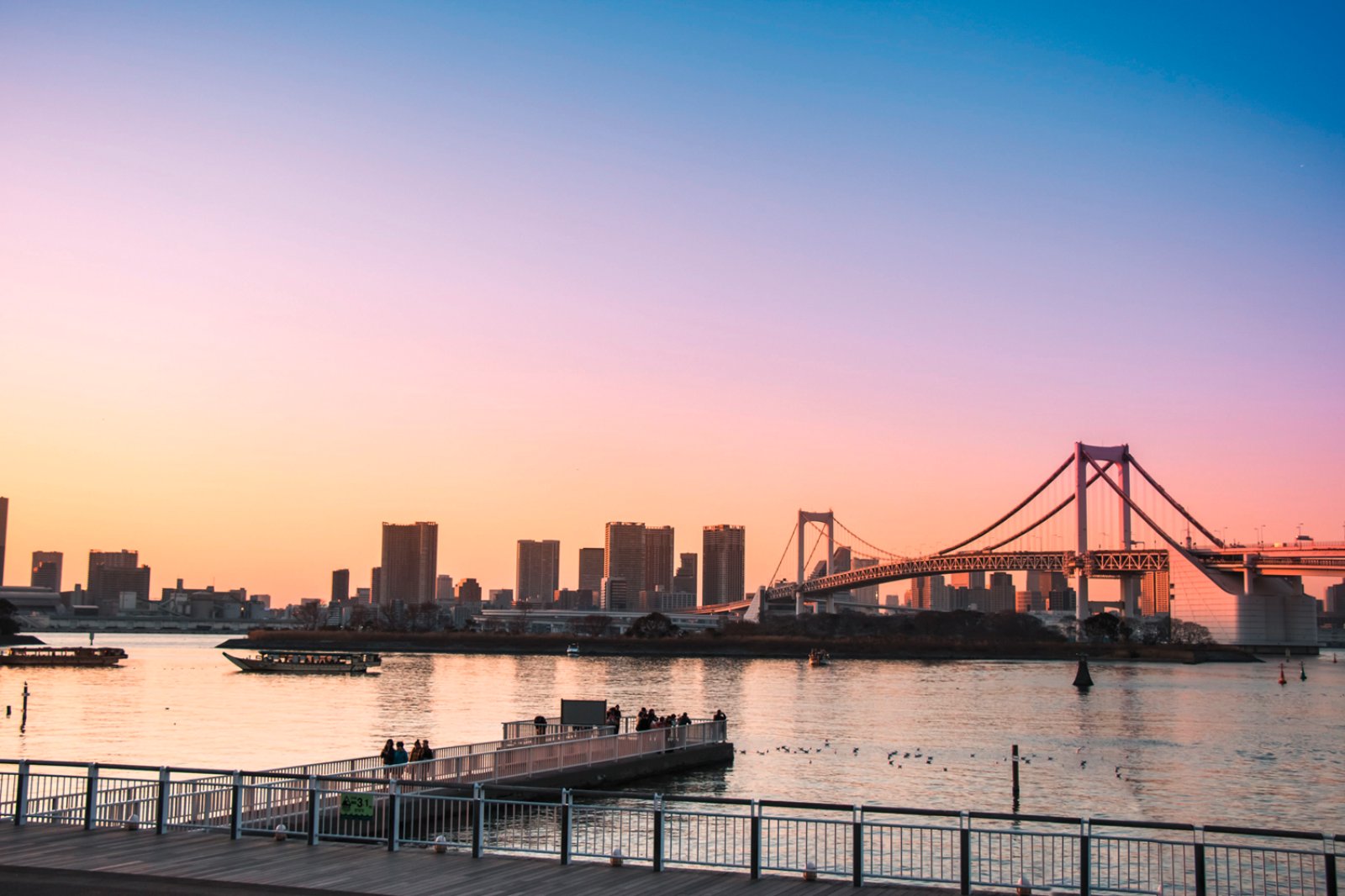 Orizzonti Giapponesi - Rainbow Bridge, Daiba, Tokyo