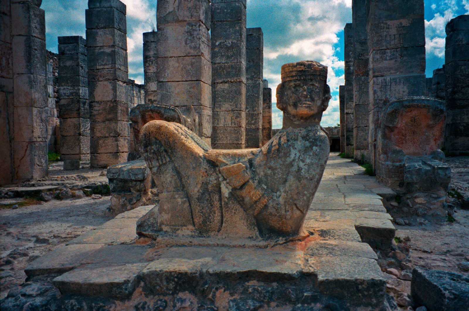 Tulum E Daiquiri - Statue Of Mayan God Chac Mool At Chichen Itza