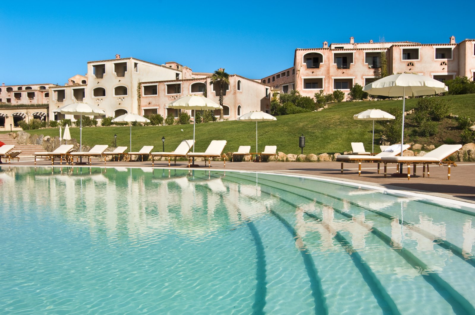 Colonna Resort 