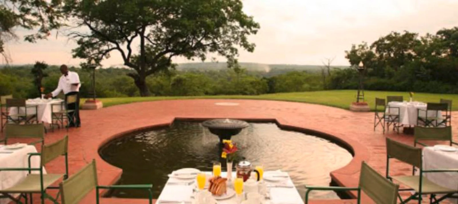 Victoria Falls Hotel - Bar