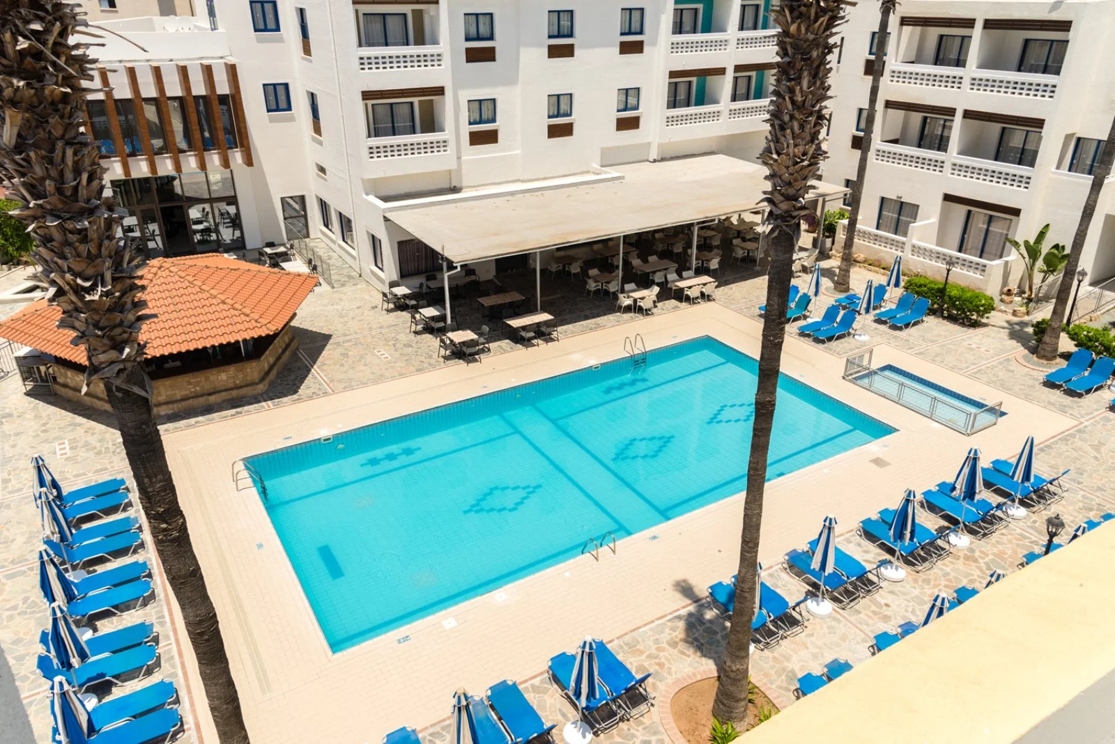 Kefalos Damon Hotel Apartments 