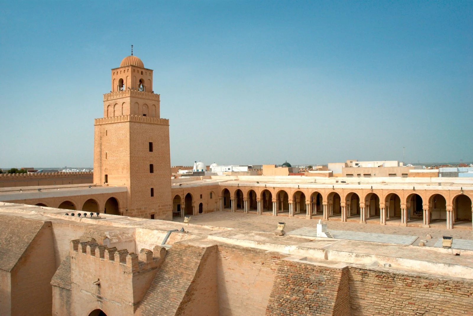 In 4x4 Tra Le Oasi - Moschea Kairouan