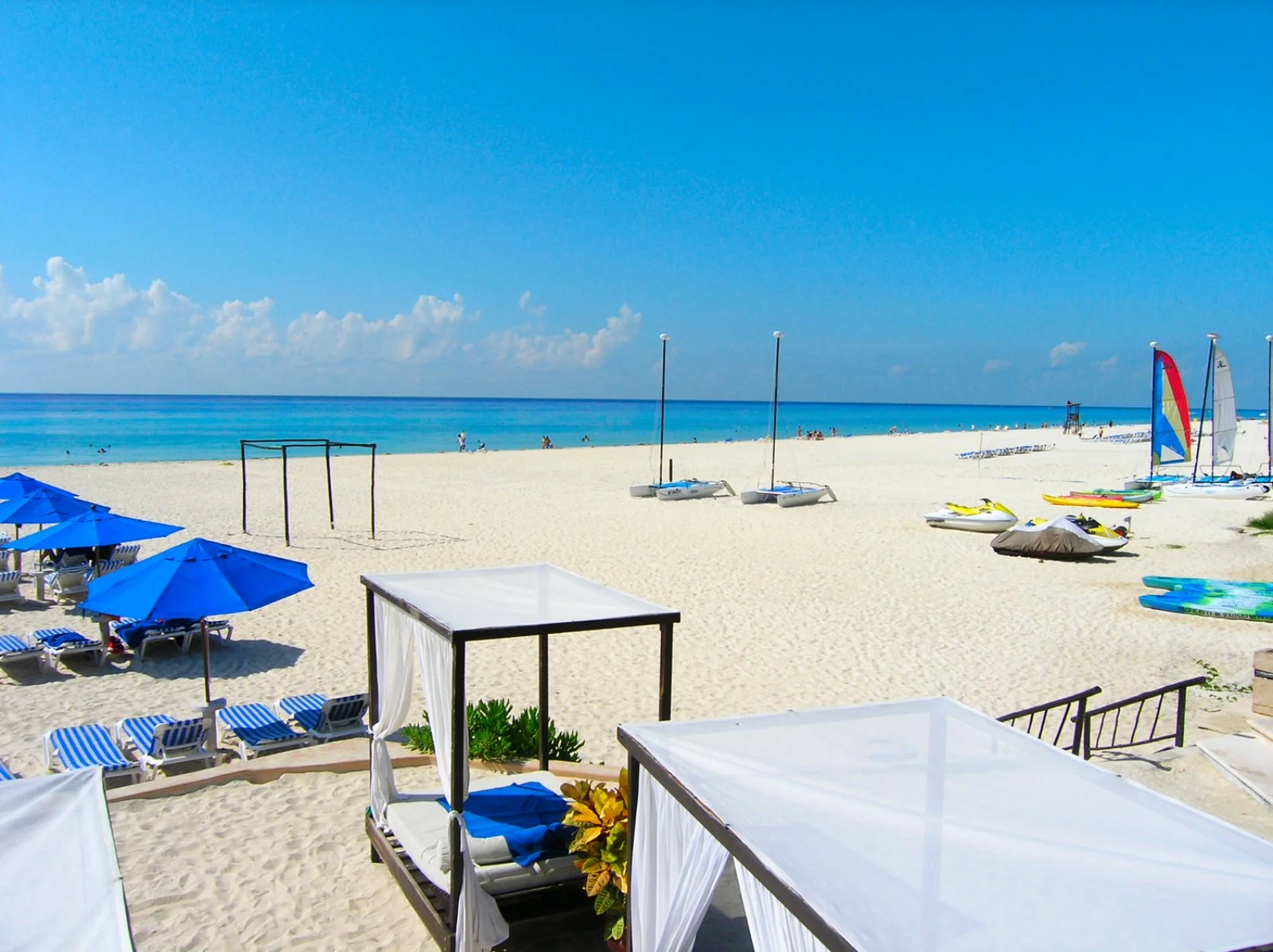 The Reef Playacar 