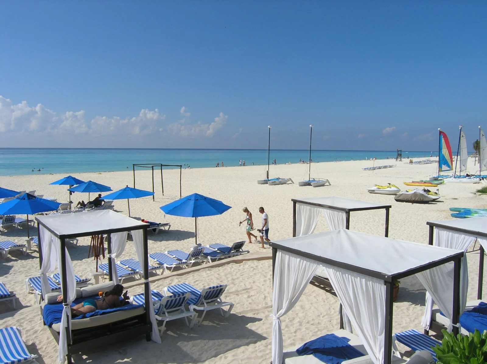 The Reef Playacar 