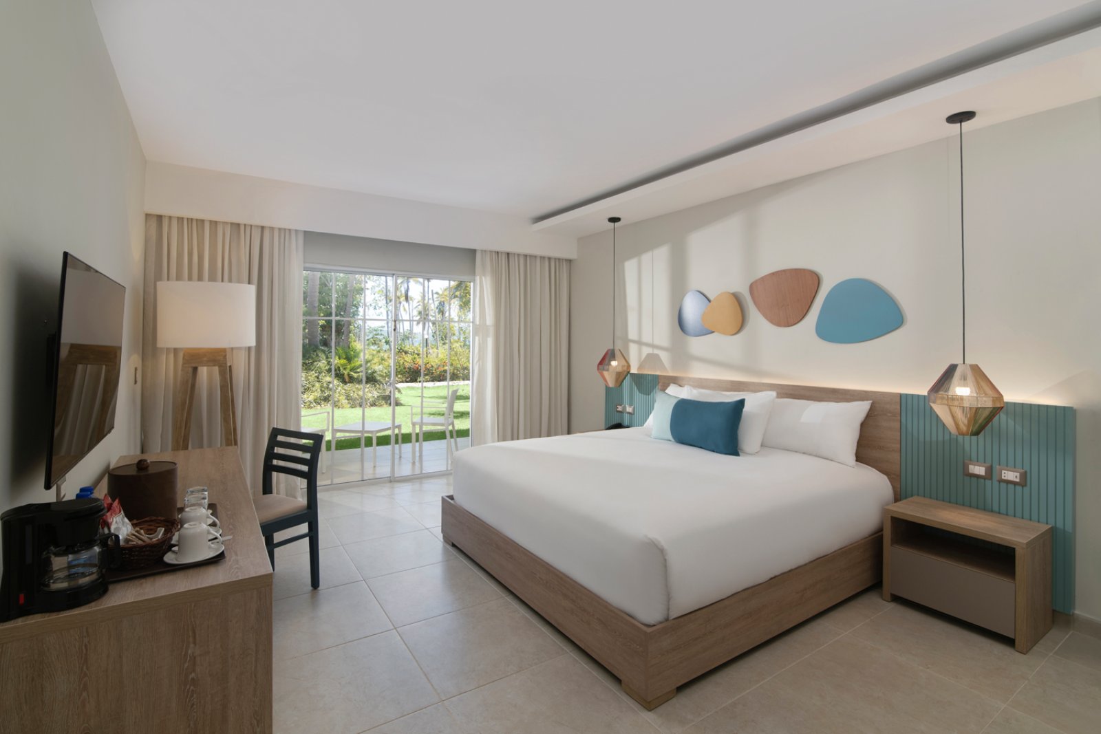 Wyndham Alltra Samana Beach Resort 