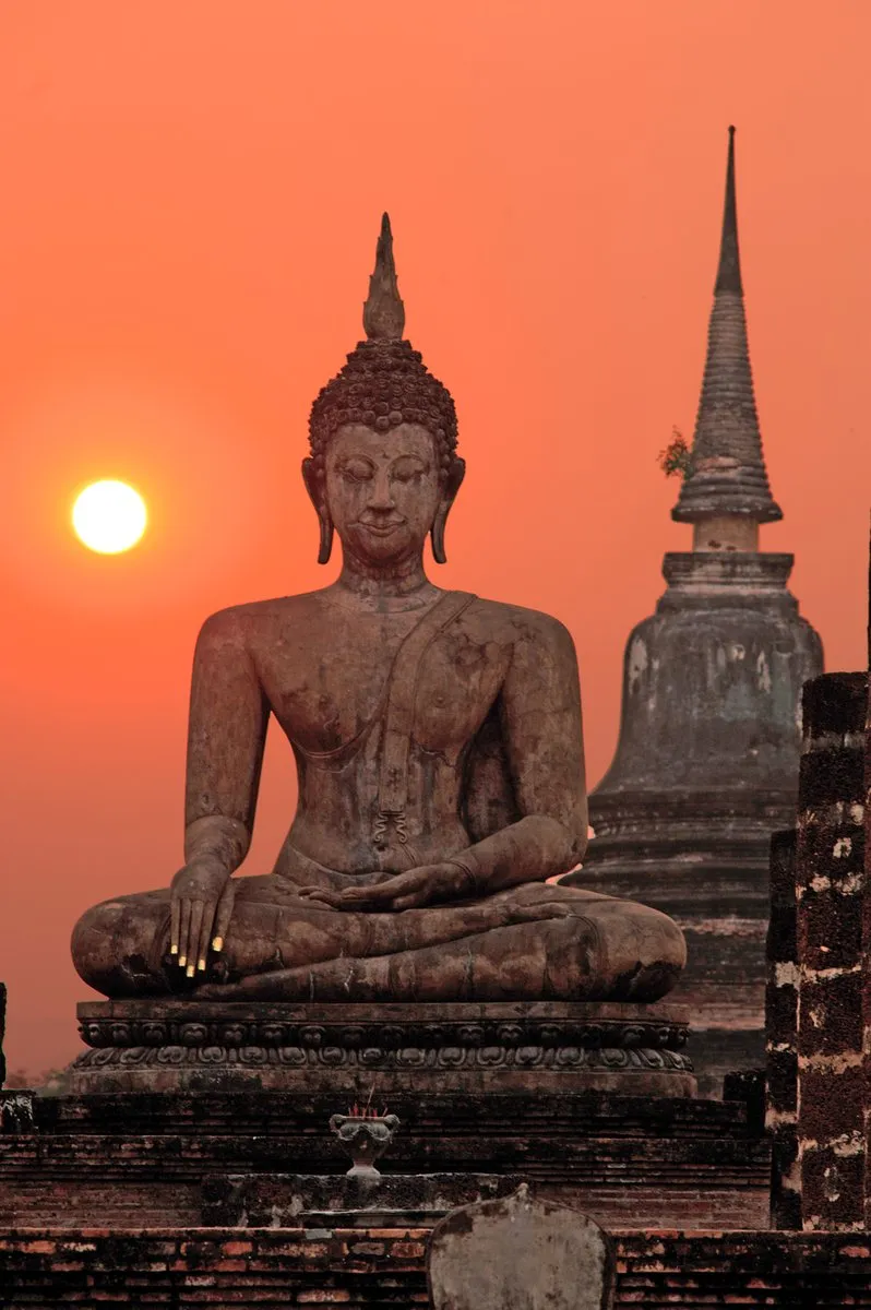 Bangkok - Ayutthaya - Phitsanulok - Sukhothai