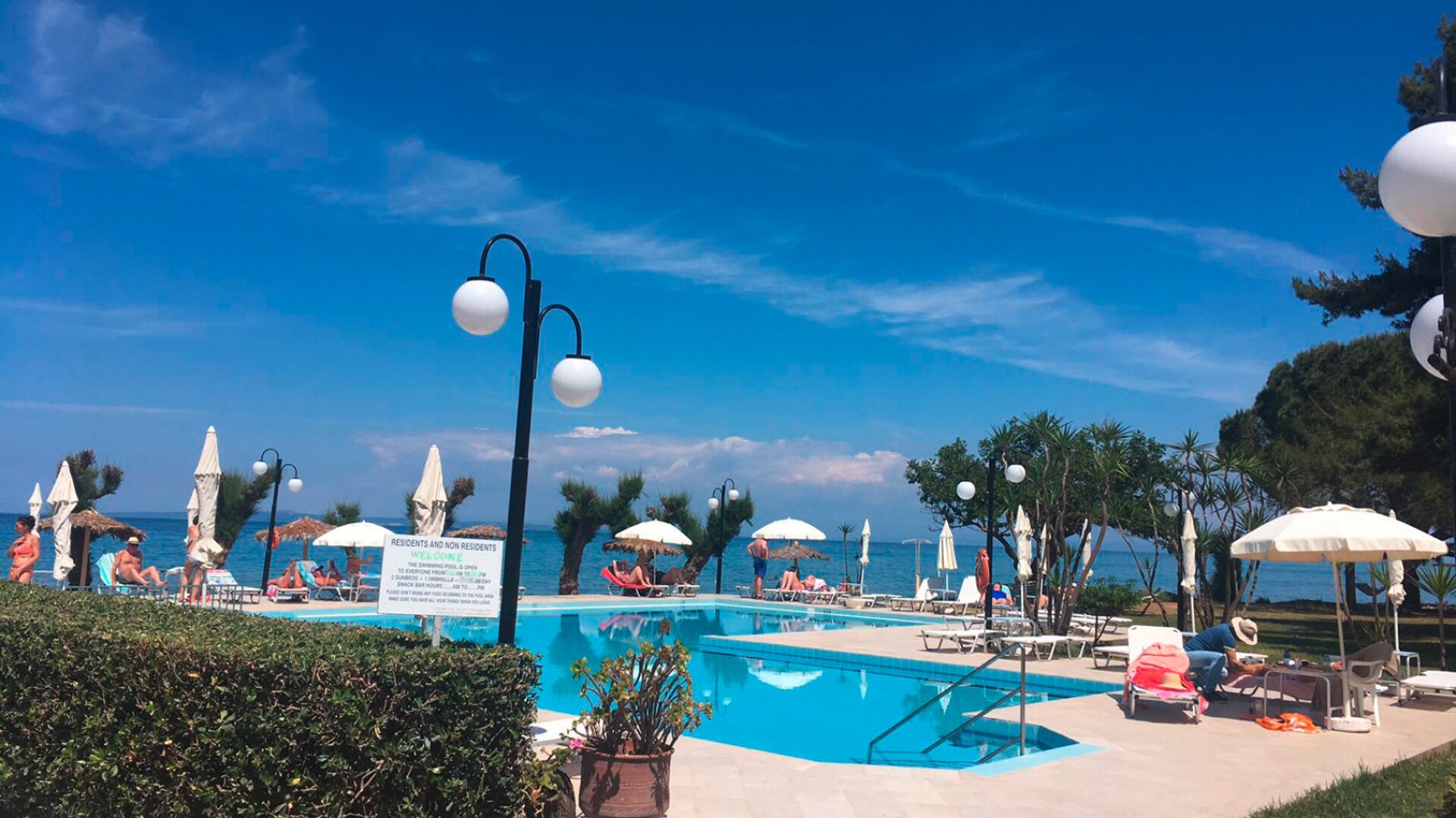 Mimoza Beach Hotel 