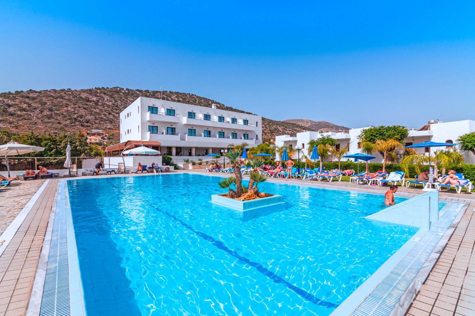 Kyknos Beach Hotel & Bungalows 