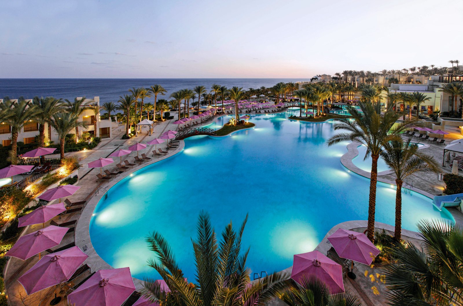 Seaclub Grand Rotana Resort & Spa 