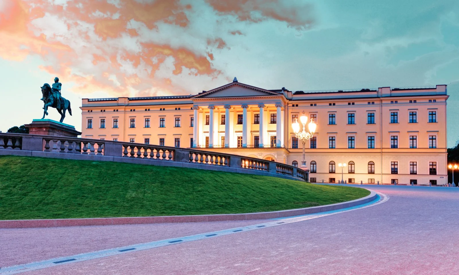 Terra Dei Fiordi - Palazzo Reale - Oslo