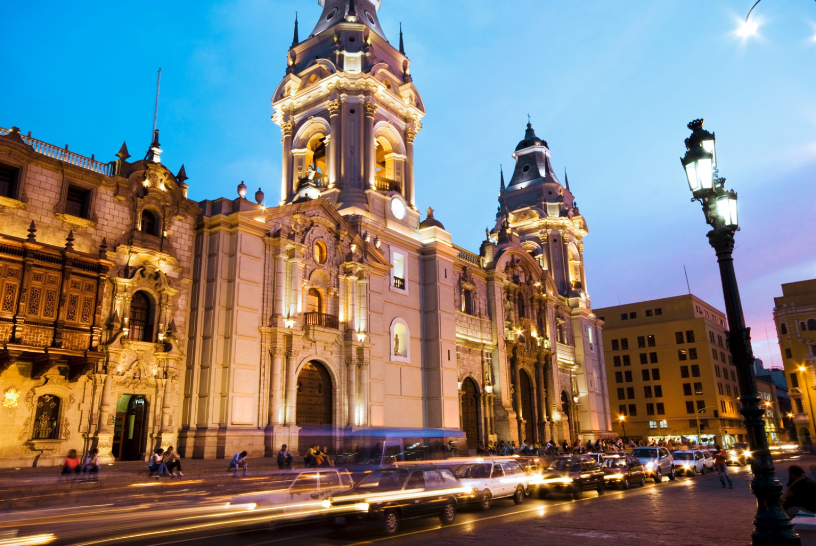 Voyager Vinicunca - Lima, Plaza De Armas, National Cathedral