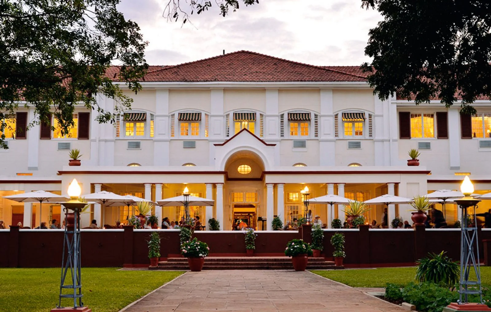 Victoria Falls Hotel 