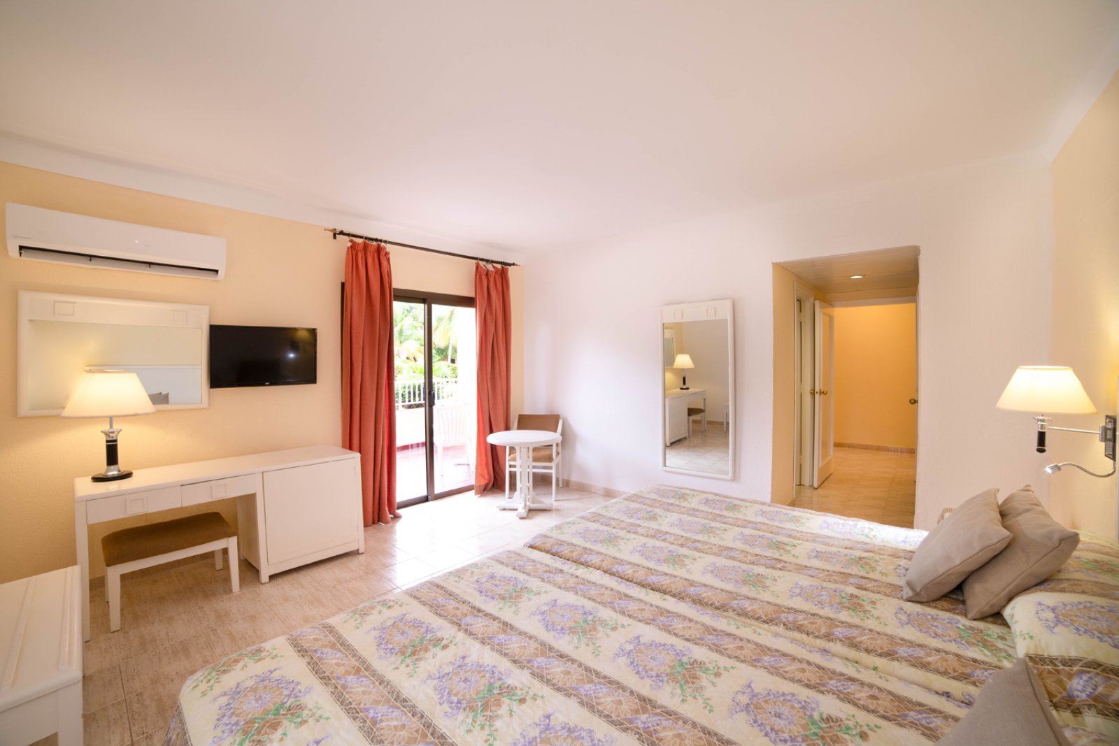 Roc Arenas Doradas Beach Resort - Suite