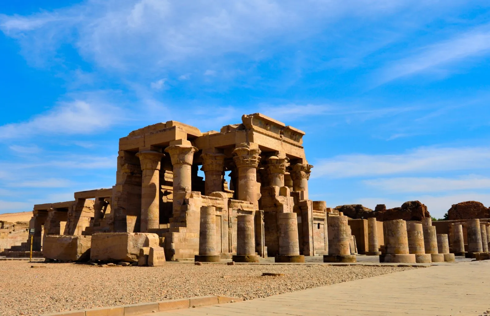 Aswan - Edfu - Luxor