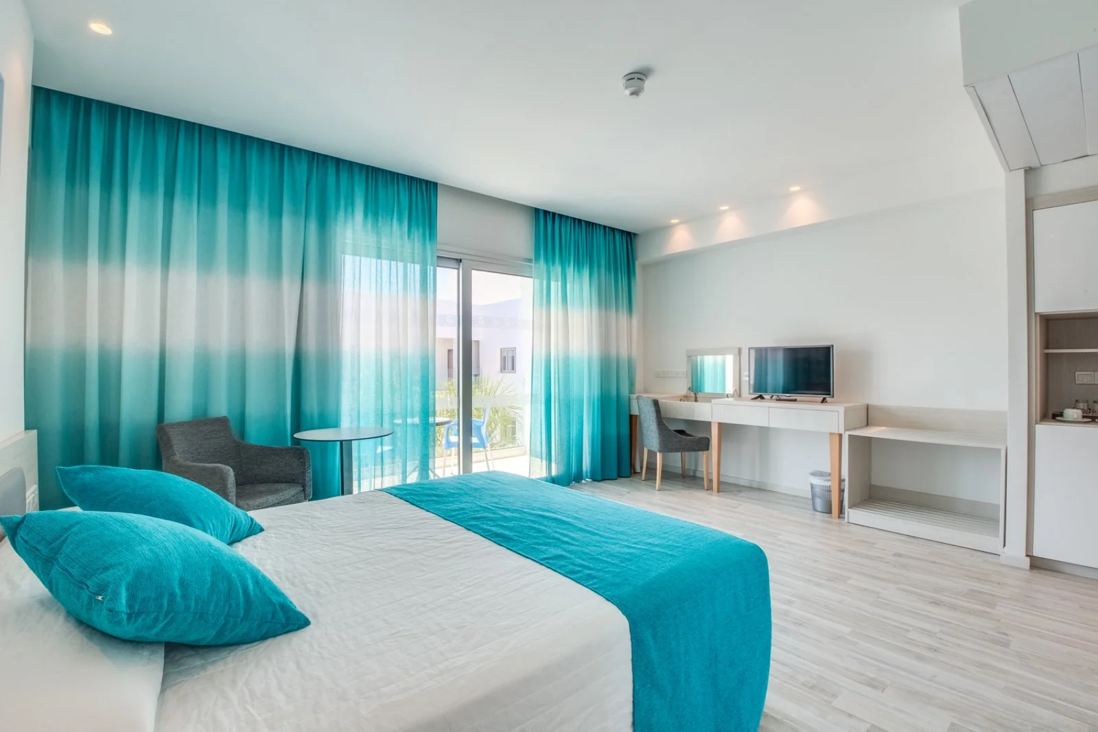 Anesis Hotel 