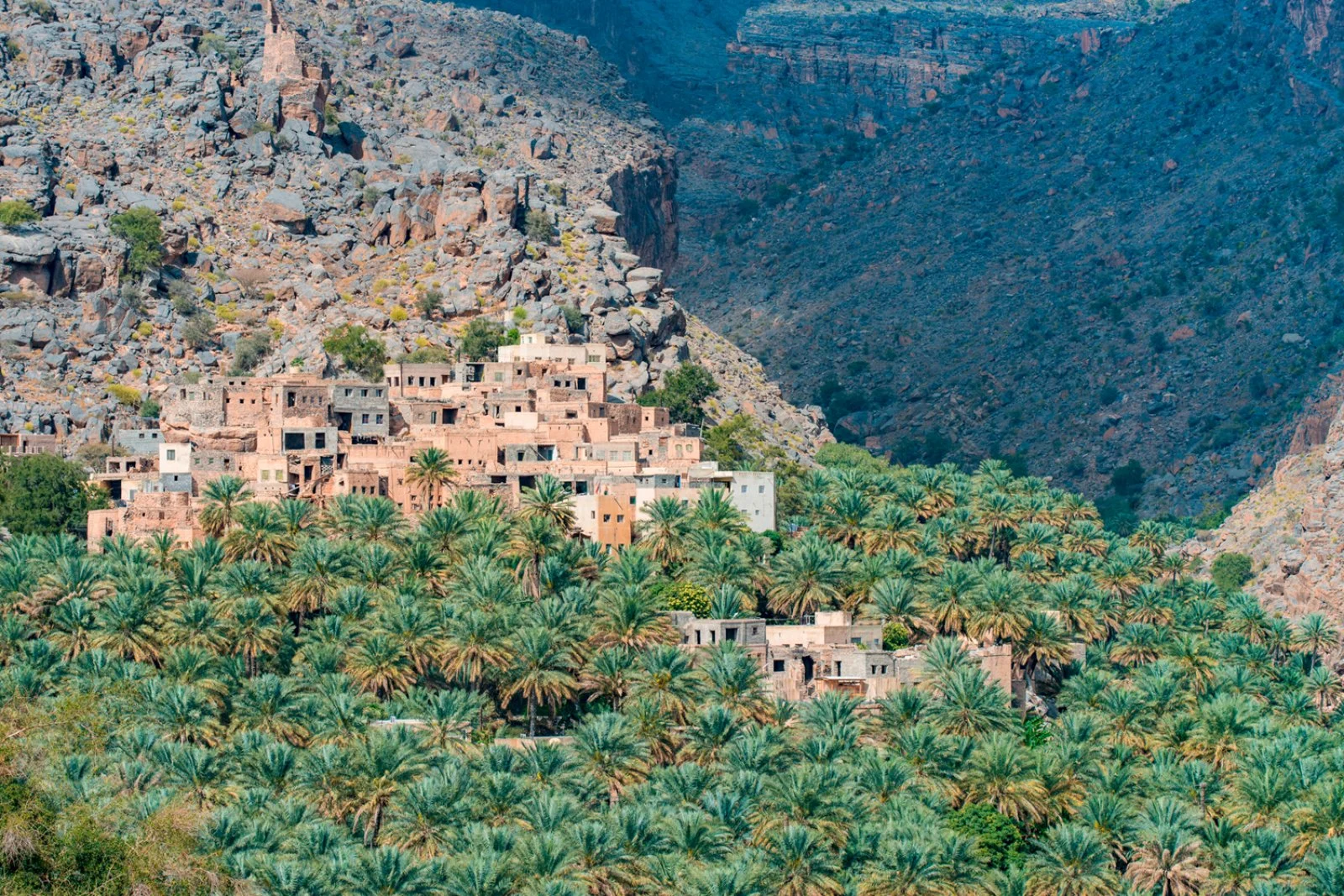 Wakan - Wadi Bani Awf - Bilad Sayt - Al Hamra - Misfat - Jebel Shams