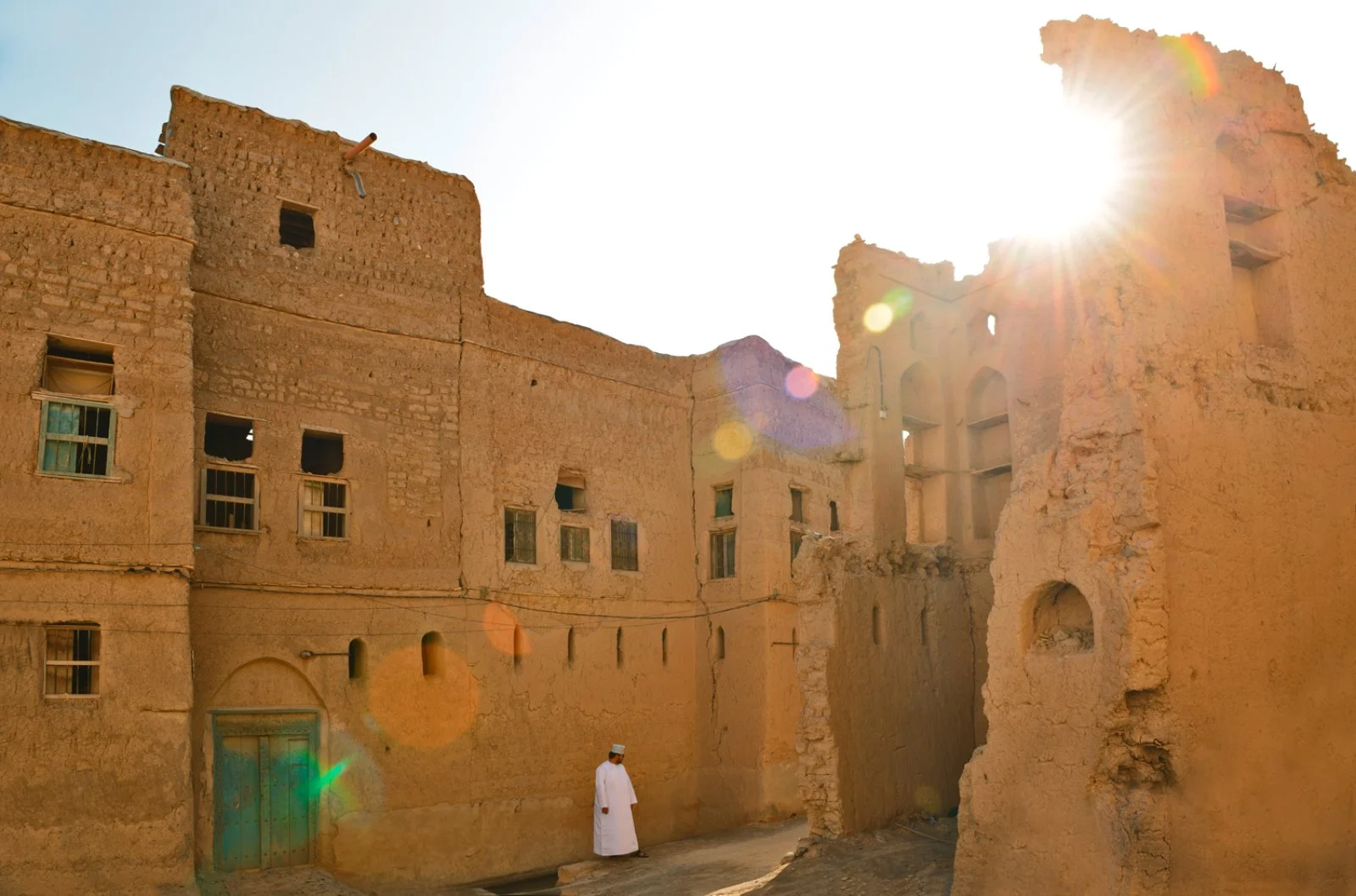 Jebel Shams - Wadi Ghul - Wadi Nakhar - Jabrin - Bahla - Nizwa